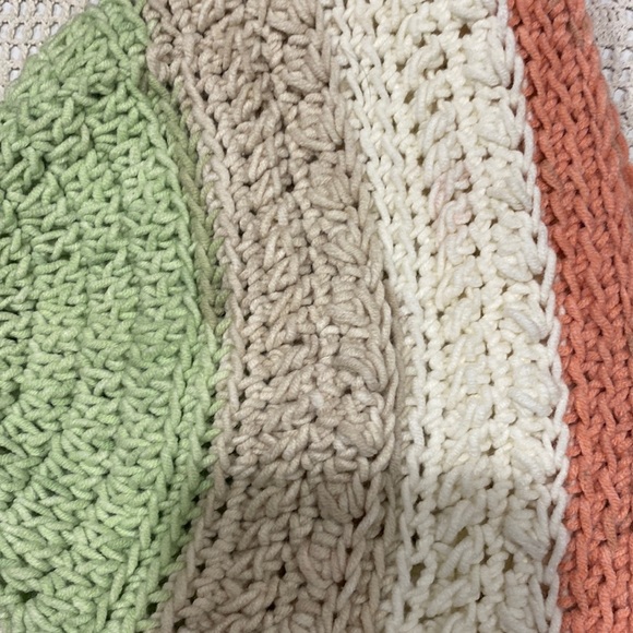 Handmade Crochet Hat/Beanie - M/L - Pretty Colors! - Picture 7 of 9